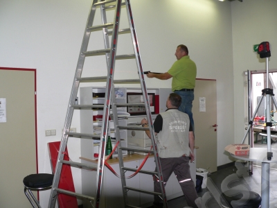 Arbeiten im Feuerwehrhaus